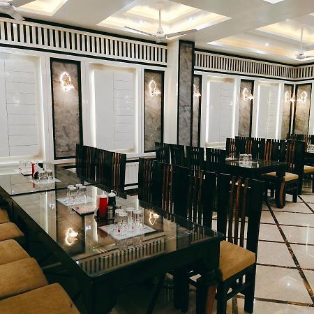 Hotel The Shree Jee Palace Mirzāpur المظهر الخارجي الصورة