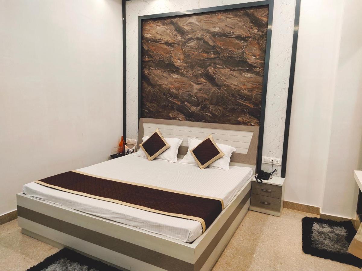 Hotel The Shree Jee Palace Mirzāpur المظهر الخارجي الصورة