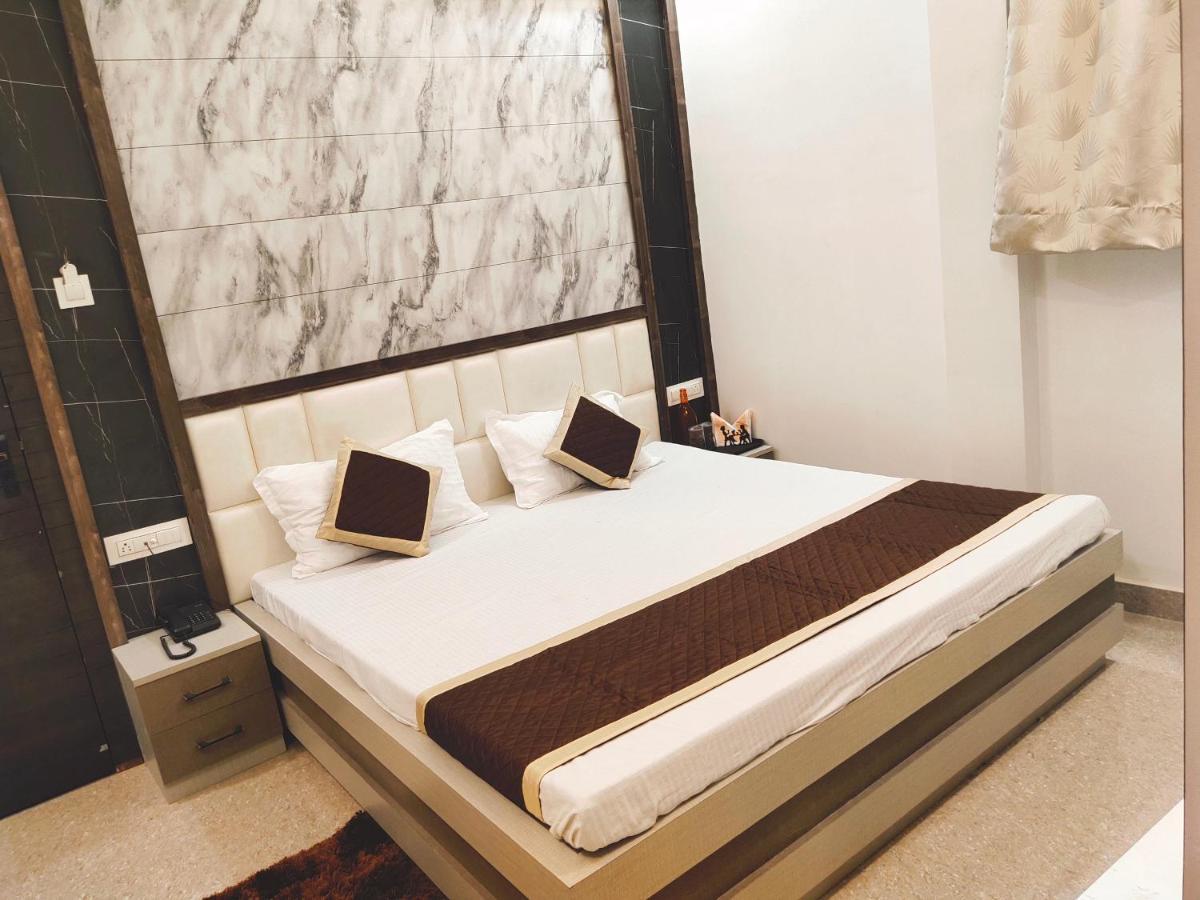 Hotel The Shree Jee Palace Mirzāpur المظهر الخارجي الصورة